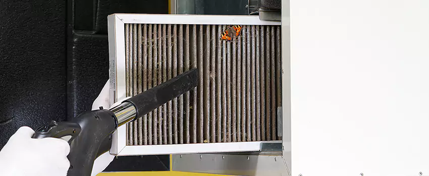 Clogged Air Duct Cleaning Process in Lincolnia, VA